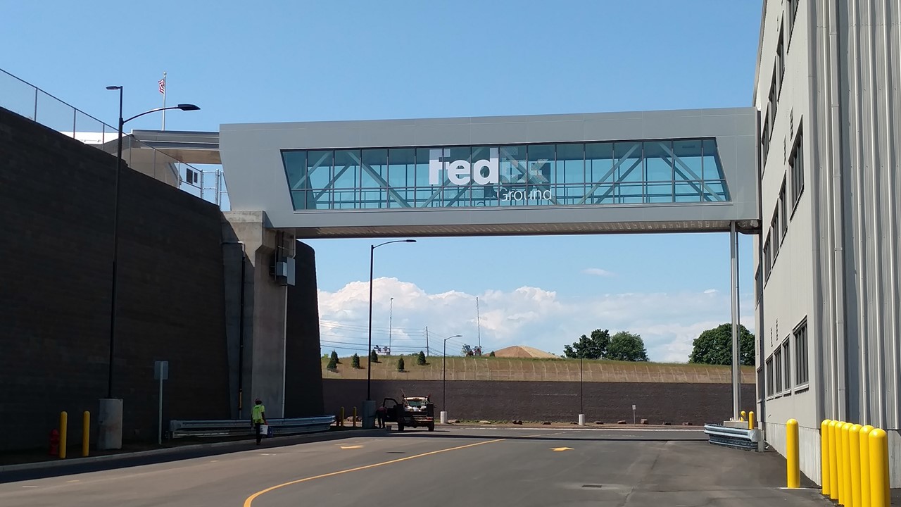 FedEx Ground Distribution Hub, Middletown, CT BL Companies