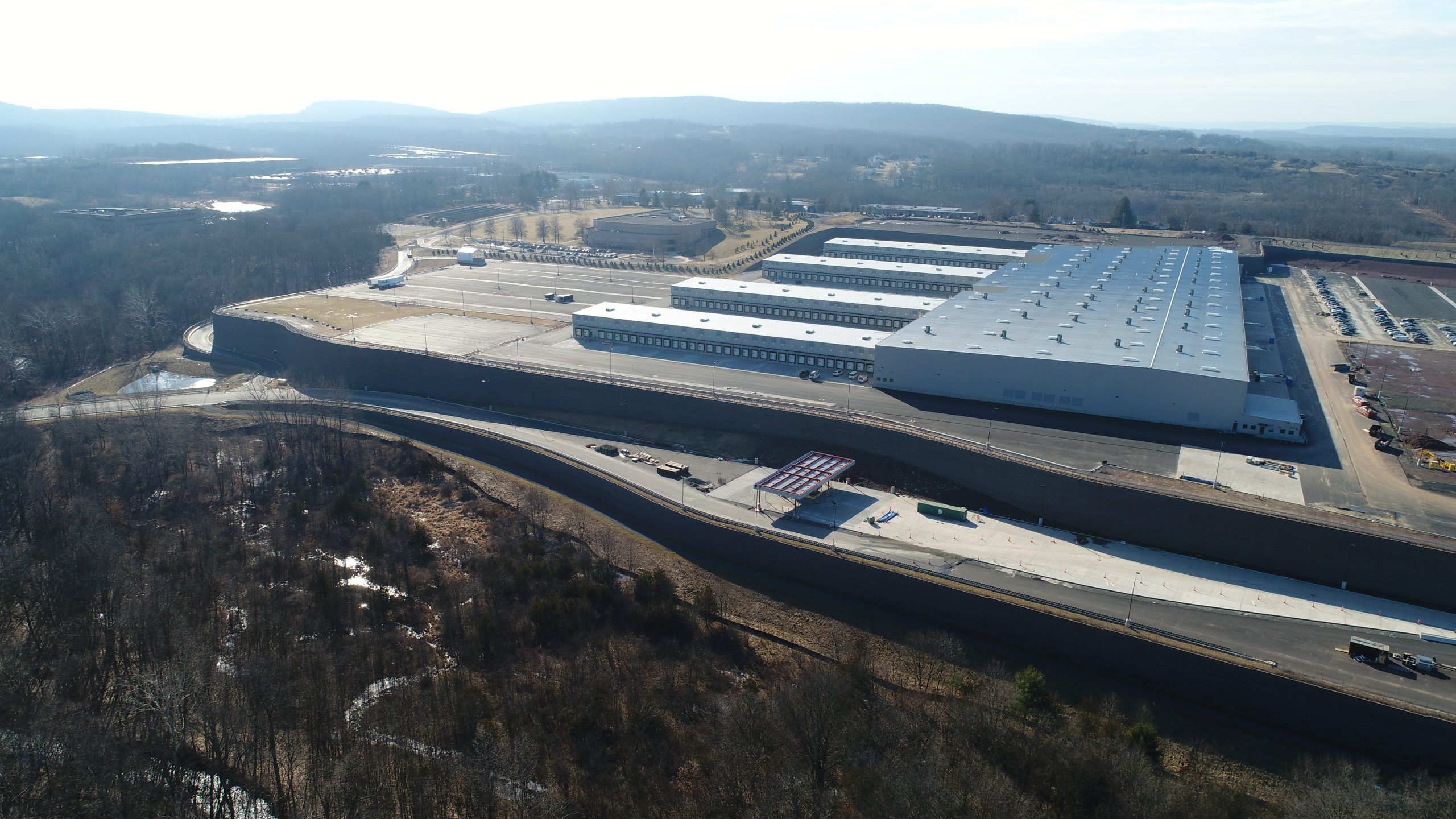 FedEx Ground Distribution Hub, Middletown, CT BL Companies