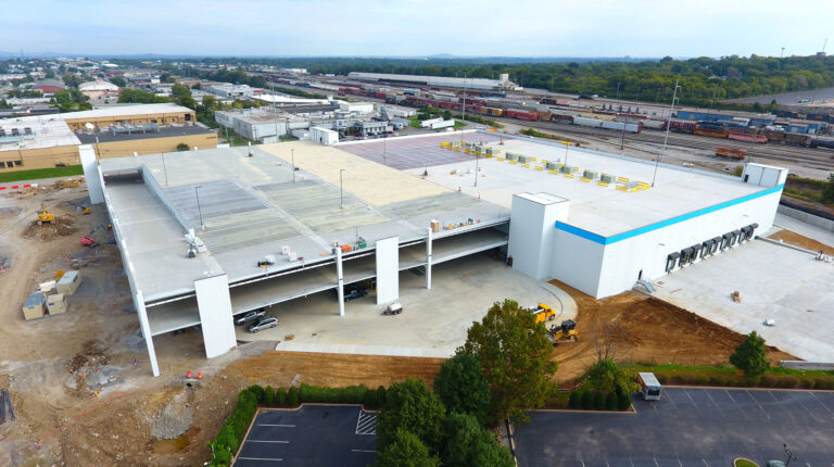 E-Commerce Warehouse